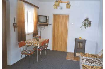 Cehia Chata Týn nad Vltavou, Exteriorul